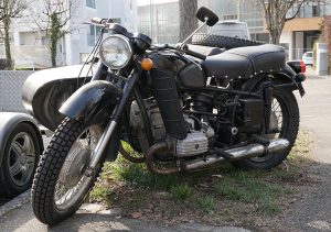 speedshop-steyer-galerie-russki-motorrad